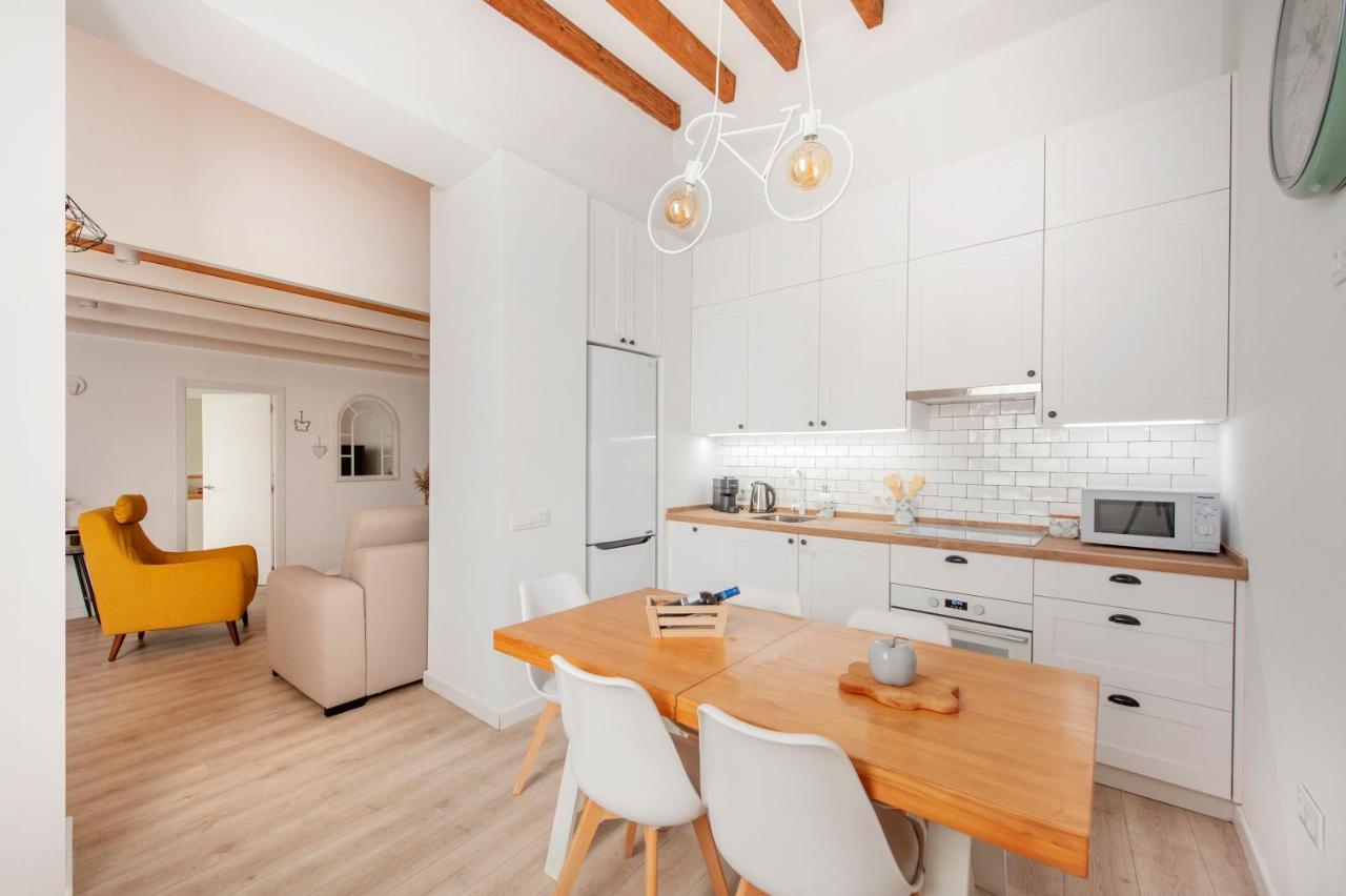 Casa Valentina Ii: Confort Y Luz En Sevilla Centro Luaran gambar