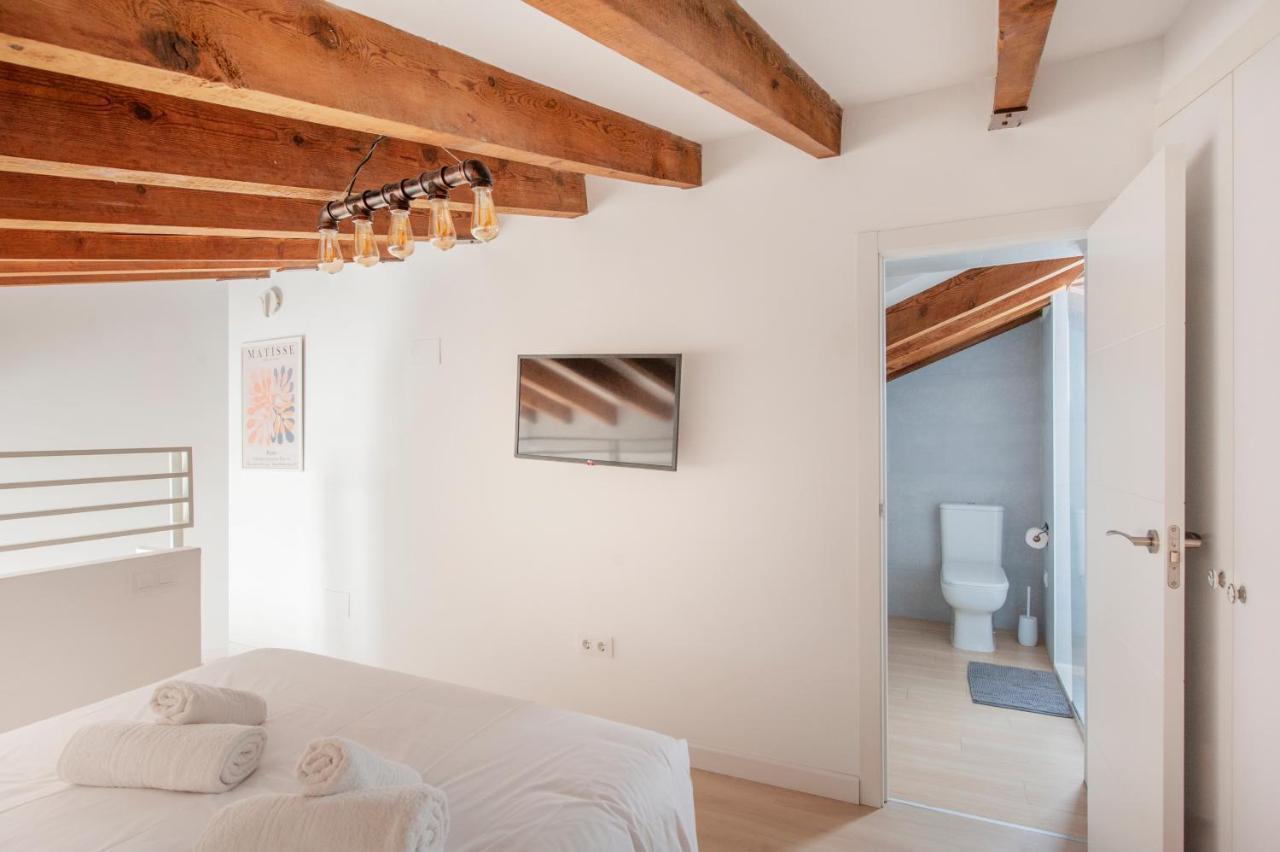 Casa Valentina Ii: Confort Y Luz En Sevilla Centro Luaran gambar