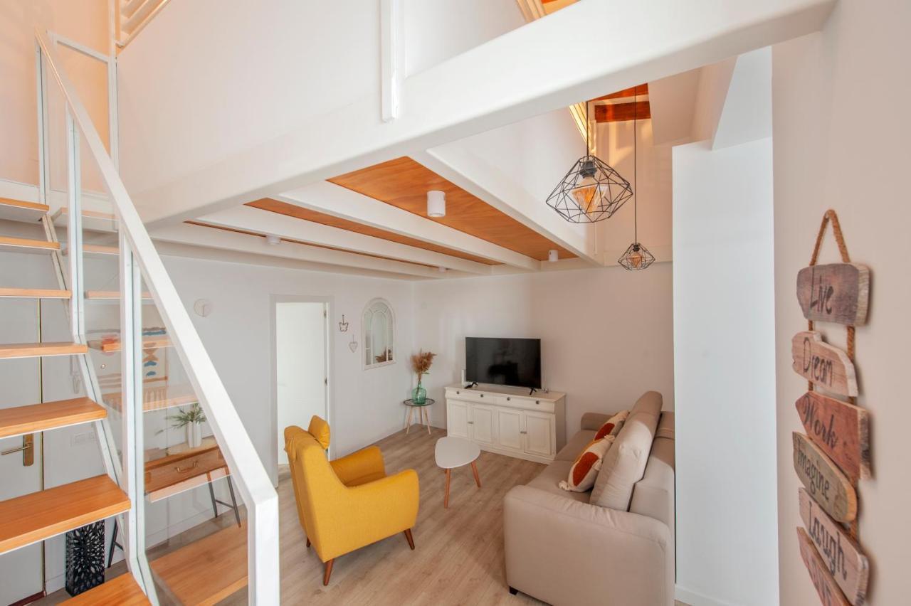 Casa Valentina Ii: Confort Y Luz En Sevilla Centro Luaran gambar