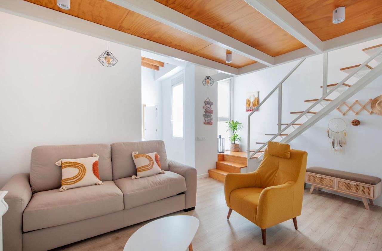 Casa Valentina Ii: Confort Y Luz En Sevilla Centro Luaran gambar